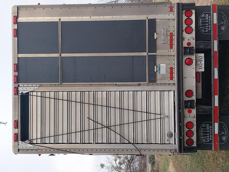 Livestock Network | Cattle Trailers For Sale | Cattle Trucking Jobs ...