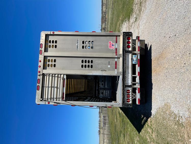 Livestock Network | Cattle Trailers For Sale | Cattle Trucking Jobs ...